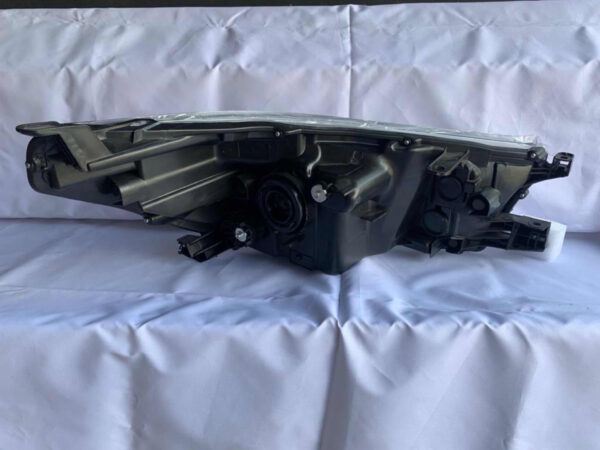 Faro Lh Rh Toyota Hilux DubÃ¡i,revo 2016/2023 - Imagen 3