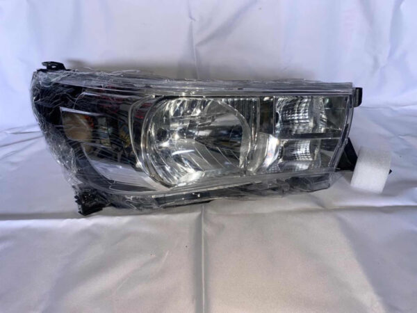 Faro Lh Rh Toyota Hilux DubÃ¡i,revo 2016/2023 - Imagen 4