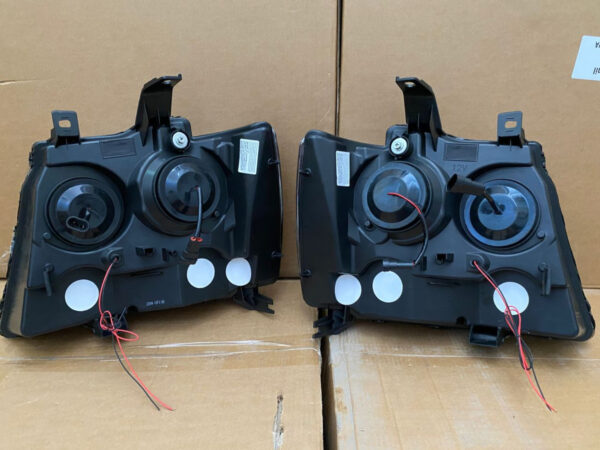 Faros De Tahoe Fondo Negro Led Por Par