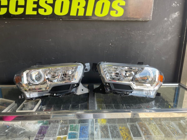 Faros De Toyota Tacoma 2016/2021 - Imagen 3