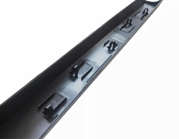 Moldura De Compuerta Fx4 2004-2008 - Imagen 3