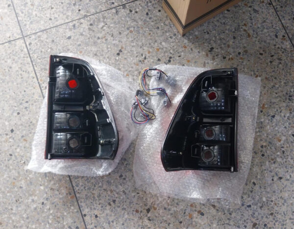 Stop Lh Rh Toyota Hilux Revo 1016/2023